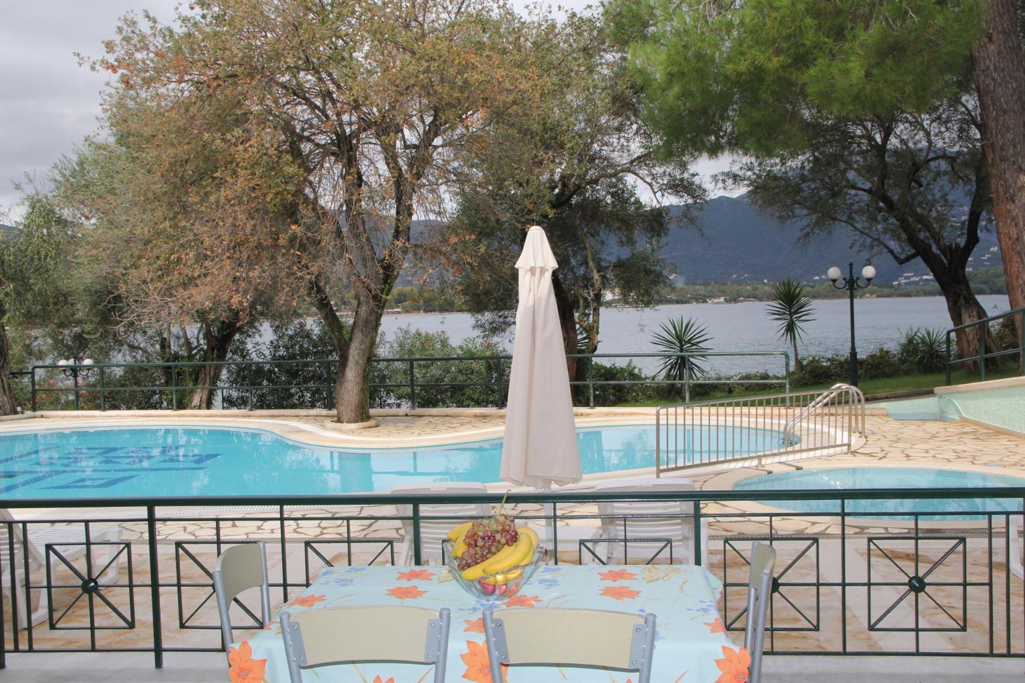 Saint Nicholas Beach Resort ذيسْخا المظهر الخارجي الصورة